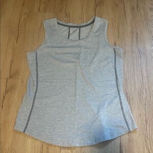 Title Nine Gray Sleeveless Women's Top